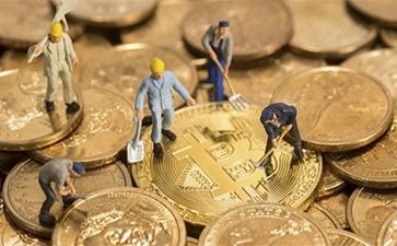 A high-powered mining rig in action, utilizing Iceland's geothermal energy for efficient Bitcoin processing