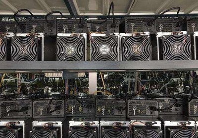 High-tech cooling system in a mining farm securing stability for rigs